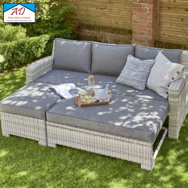Arranging Outdoor Wicker Sofas for a Comfortable Garden Space