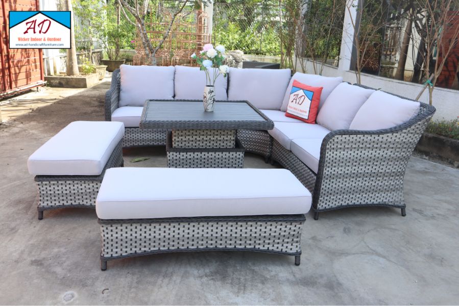 Tips for Choosing Poly Rattan Furniture Sets for Your Family