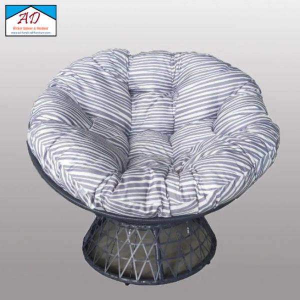 Pay attention to the material of the Papasan relaxing chairs when making a purchase