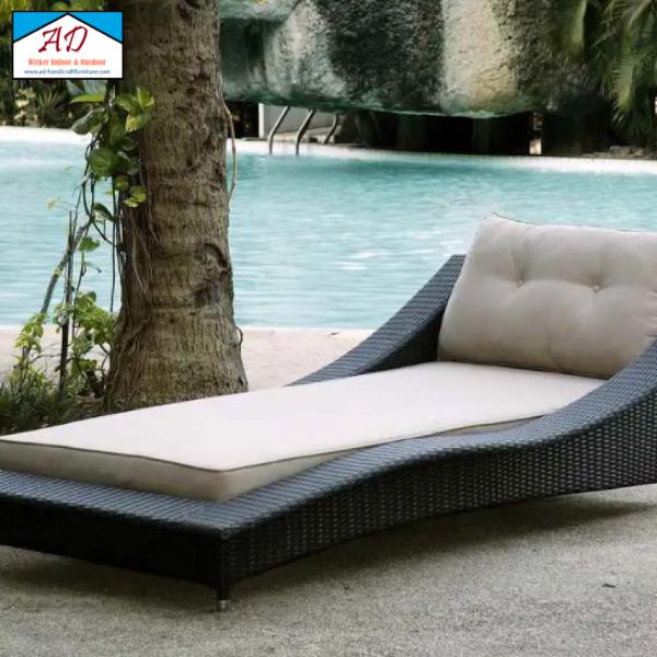 Create a luxurious, classy space with poolside rattan loungers