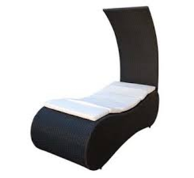 POLY RATTAN SUNBED
