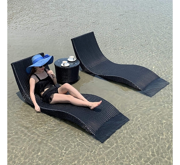 POLY RATTAN SUNBED WITH PILLOW