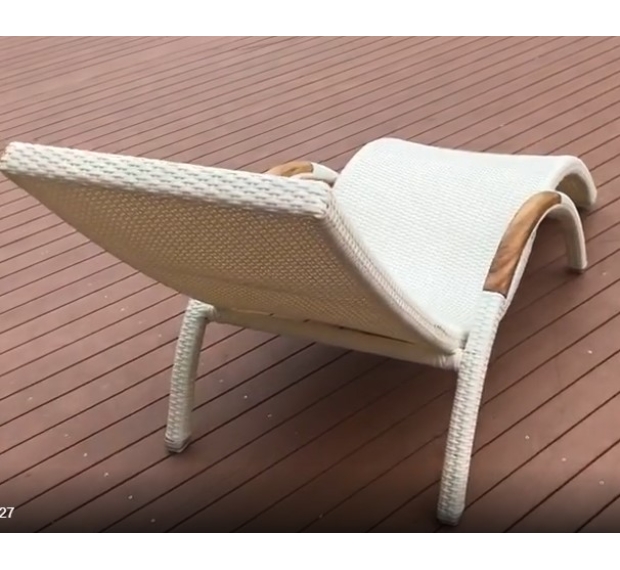POLY RATTAN SUNBED WITH FLAT FIBER