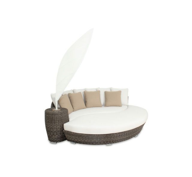 DAYBED WITH LEAF TENT