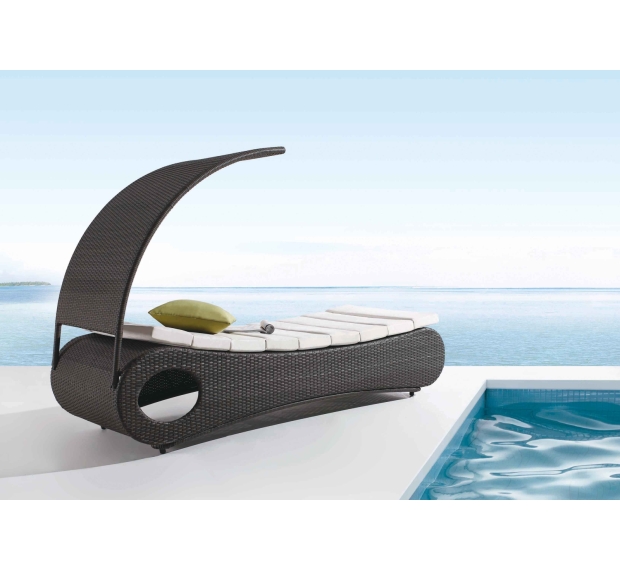 POLY RATTAN SUNBED